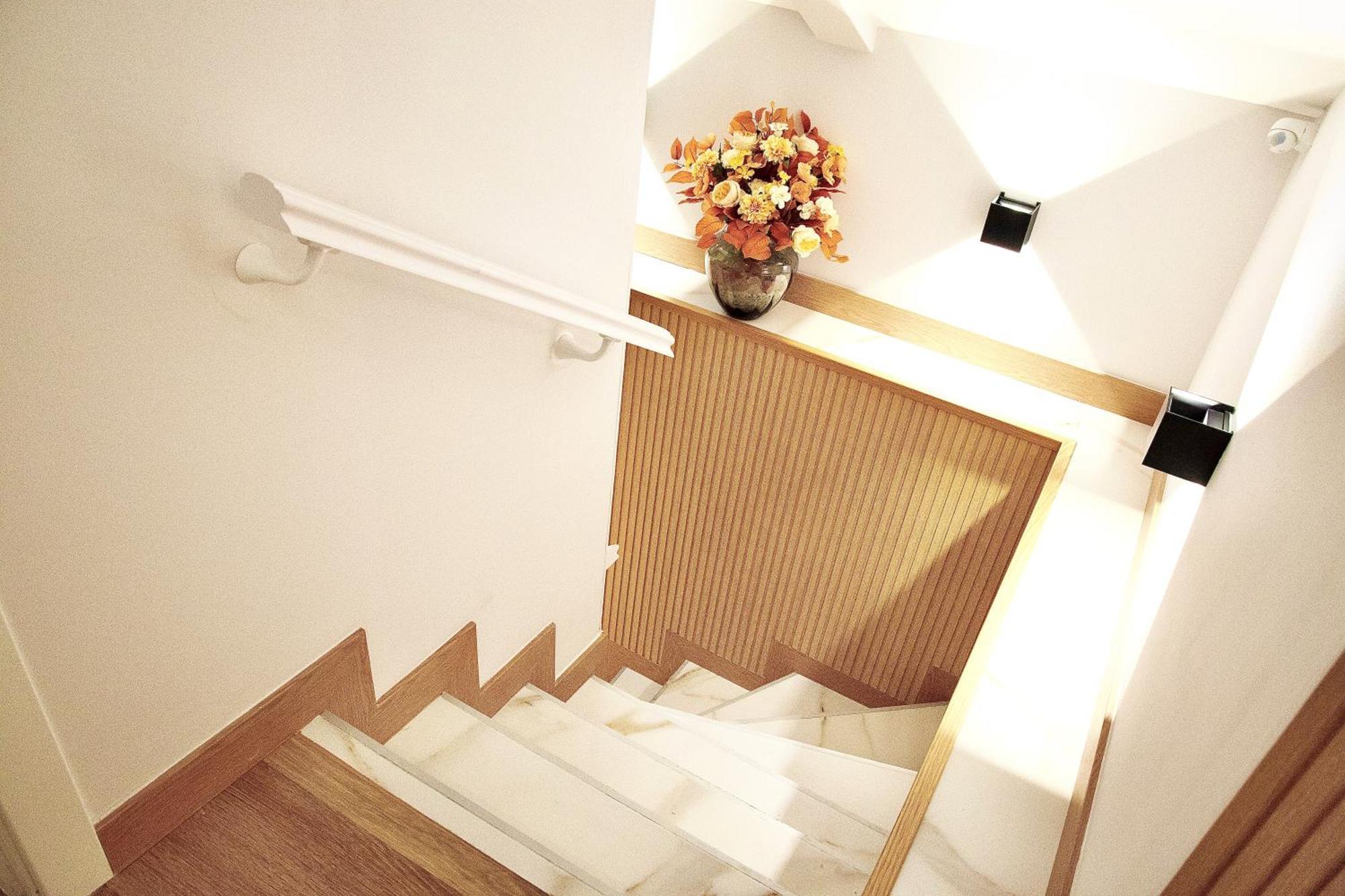 Lucus Skyline & Terrace Appartement Lugo Buitenkant foto